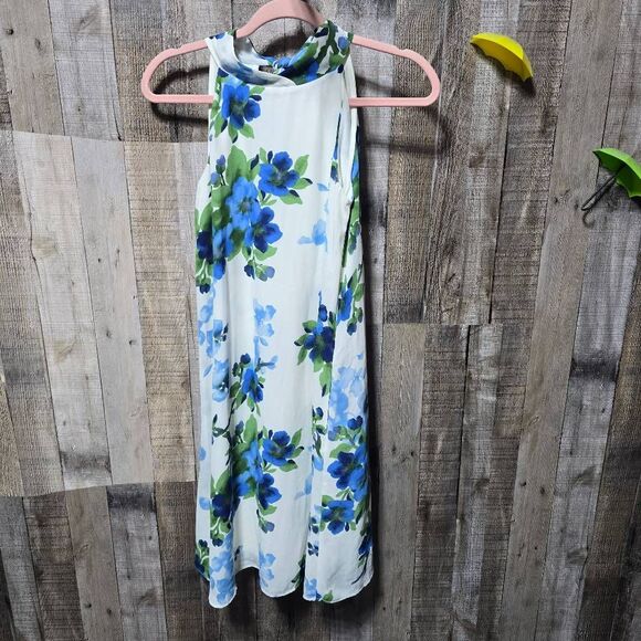 C Est 1946 White Floral Halter Shift Dress - Picture 1 of 3